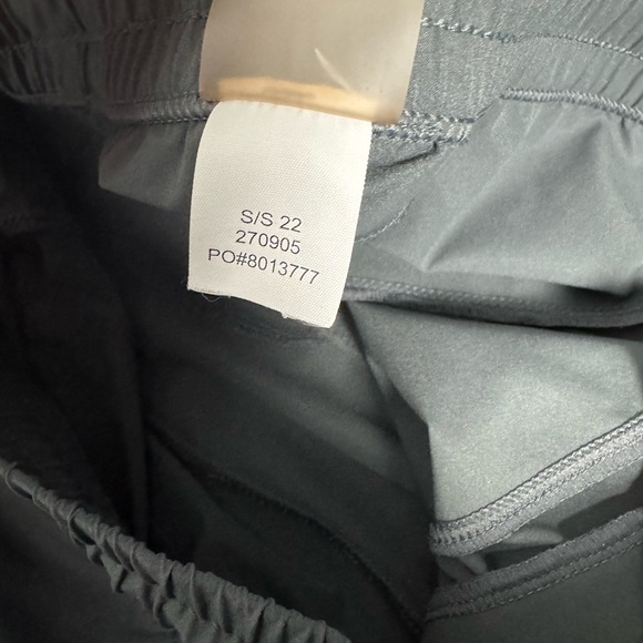 Title Nine Switchback Ultralight Hiking Joggers size Medium - Picture 6 of 9